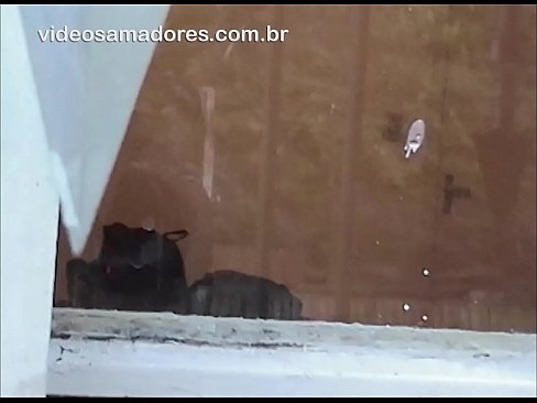 ❤️ Homme excité regardant sa copine avec un autre gars, enregistrant une vidéo de baise sans déranger le couple ☑ Vidéo de baise at us