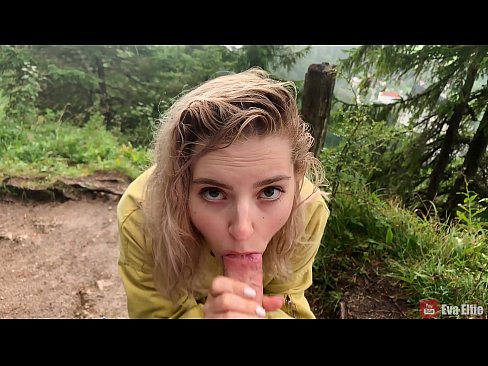 ❤️ Une fille avale du sperme après une fellation publique - Eva Elfi ☑ Vidéo de baise at us